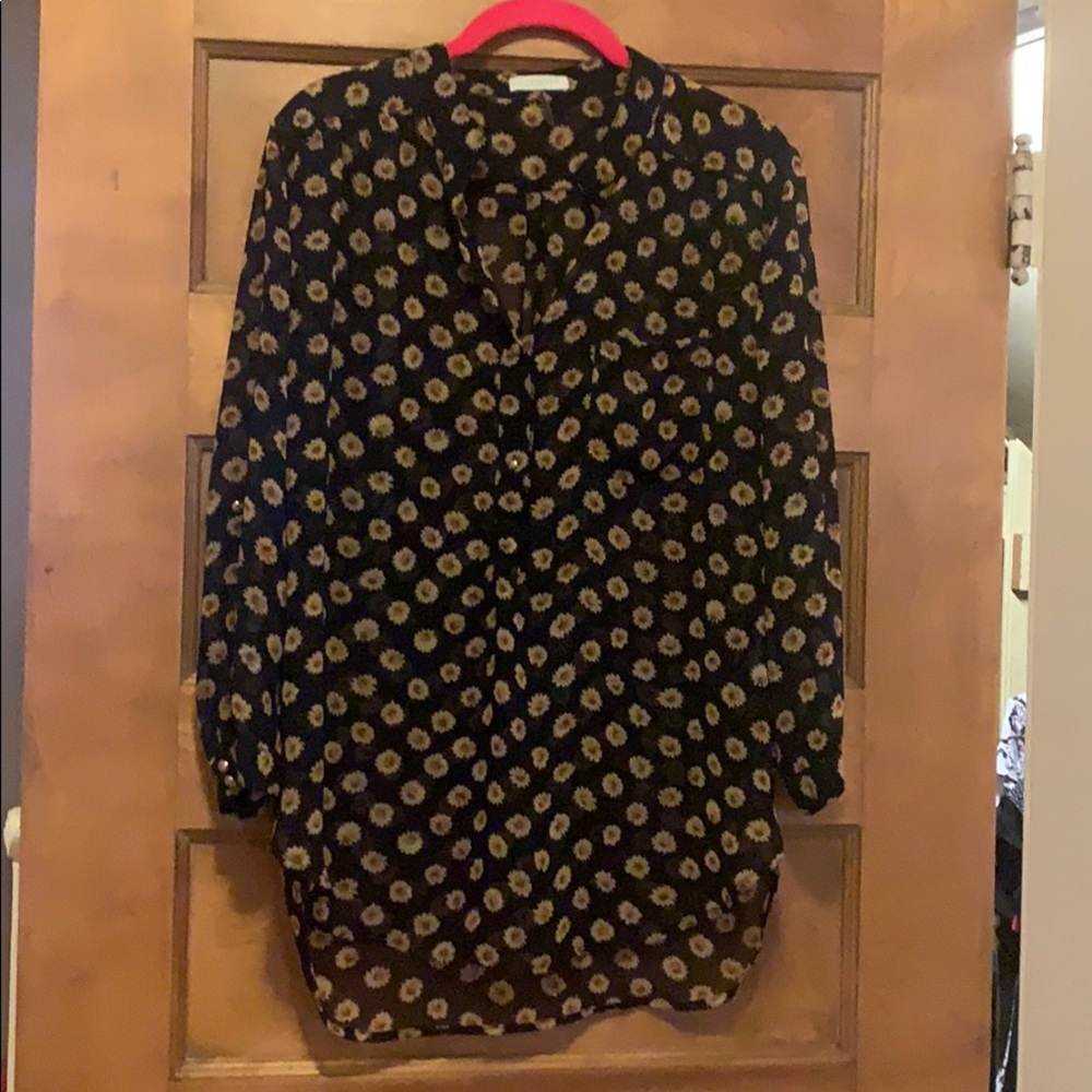 Sheer Top From Francesca’s Sunflowers Size L